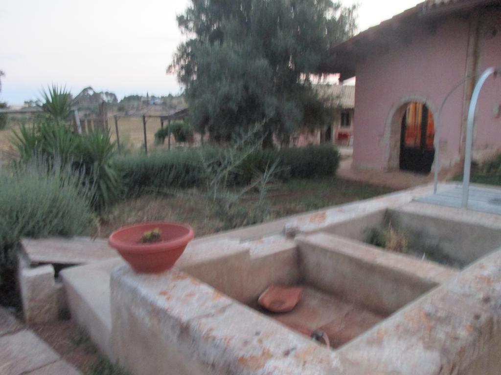 Le Mangiatoie Del Re Giordano Villa Avola Exteriör bild