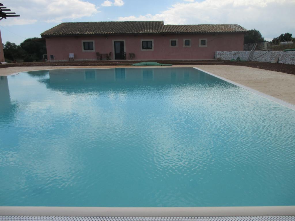 Le Mangiatoie Del Re Giordano Villa Avola Exteriör bild