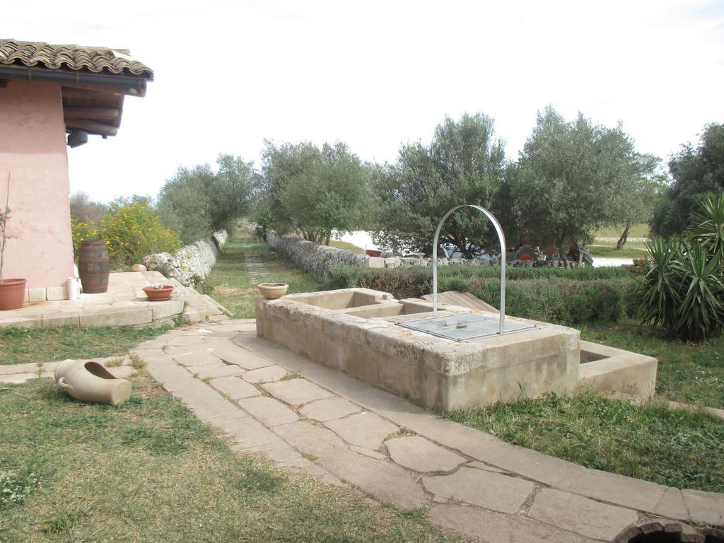 Le Mangiatoie Del Re Giordano Villa Avola Exteriör bild